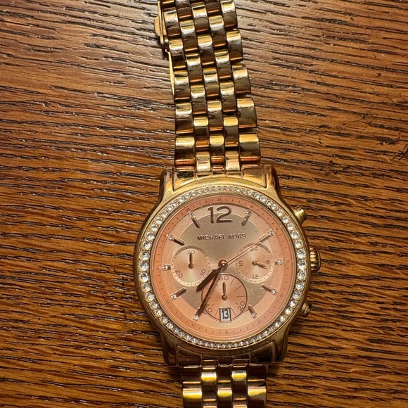 Michael Kors Rose Gold Watch - Picture 1 of 6